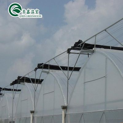 Γεωργικό θερμοκήπιο της Νότιας Κορέας με κυλιόμενο πάγκο κυματισμού και εσωτερικό σύστημα σκιάσματος